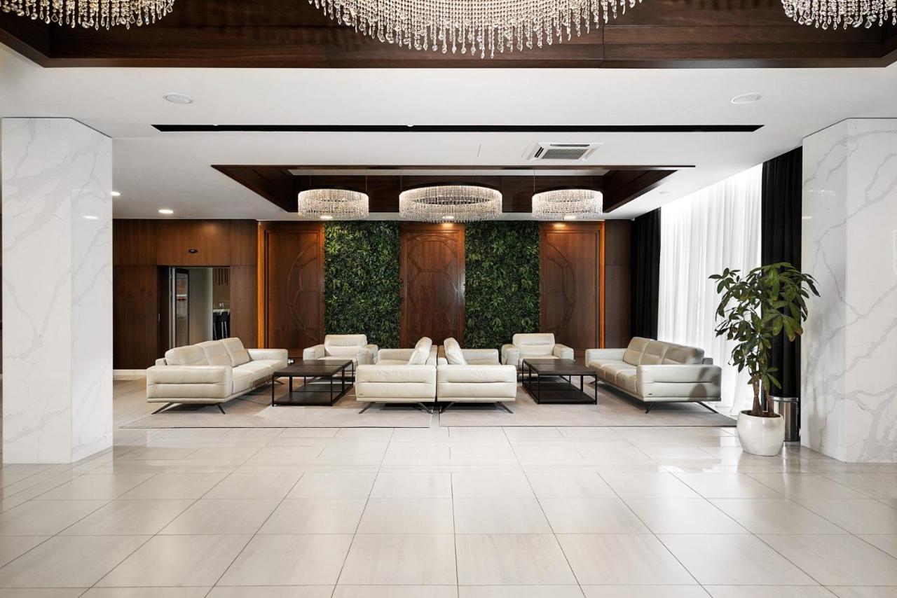 Hotel Srbija Lux Стара Пазова Екстериор снимка